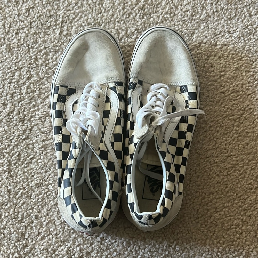 Checkered Vans 9.5 M/11W